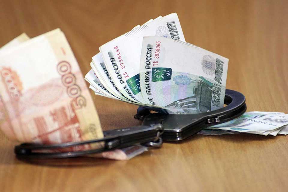 Запросили на лапу 1,2 млн рублей за условное наказание для подследственного полицейские на Кубани