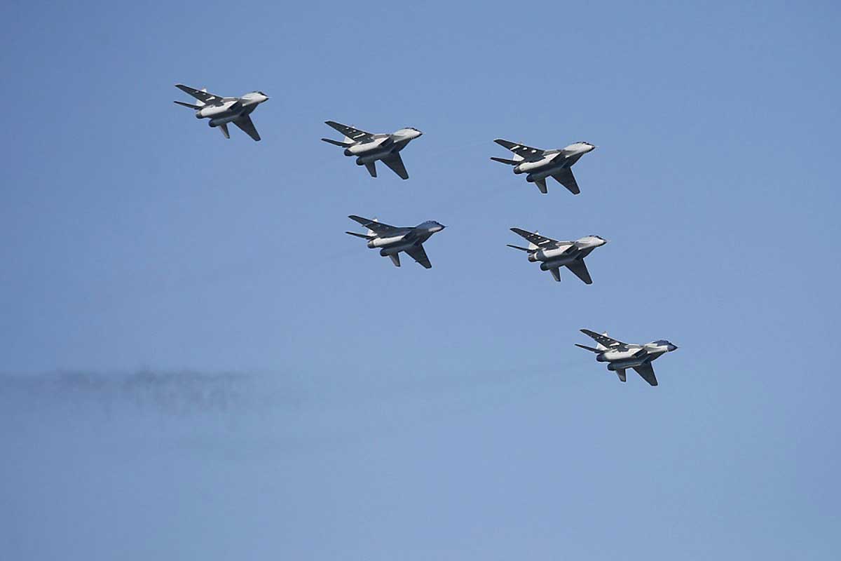 Авиашоу «Стрижей», поздравления губернатора: военное училище летчиков в Краснодаре отметило юбилей