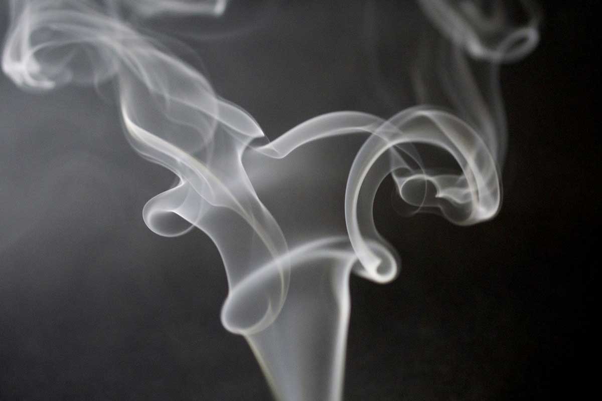 Дымят, как паровозы: Краснодар вошел в ТОП-3 рейтинга самых курящих городов России