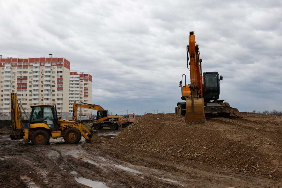 В Краснодаре стартовало строительство новой школы на 1100 мест в Молодежном микрорайоне 